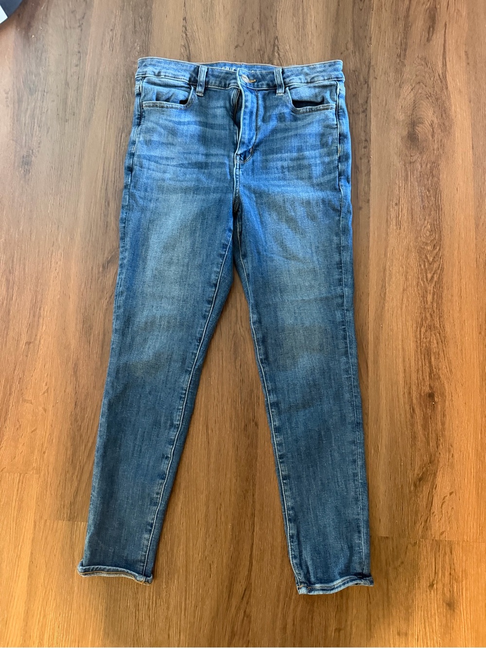 American Eagle Outfitters Women’s Medium Blue Skinny Jeans